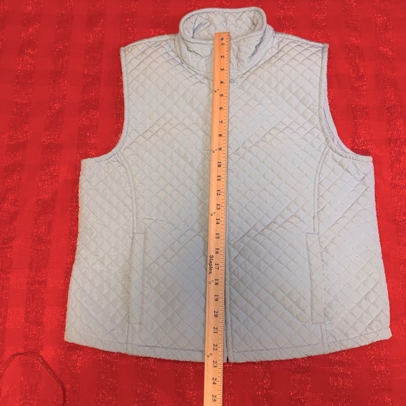 Izod Quilted Vest in Light Blue, Size L in Like New Condition - Picture 5 of 6